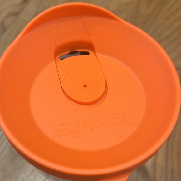 Large tervis snoopy cup with cover - Picture 5 of 8